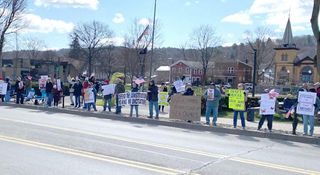 Congressional Candidate Joins No Kings rally in Punxsy